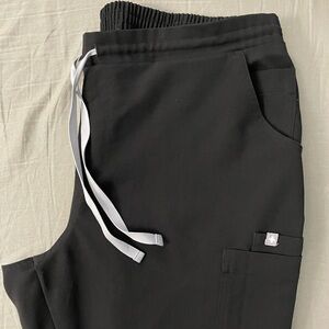 FIGS SCRUB YOLA PANT LARGE REGULAR BLACK